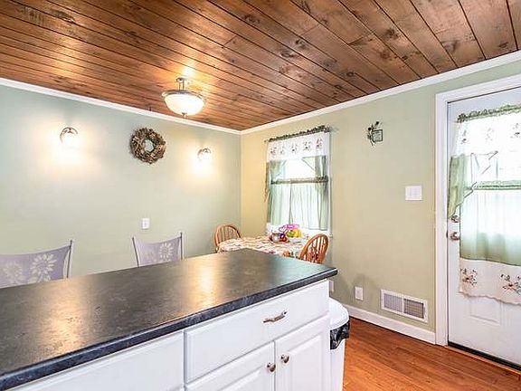 5th image of 57 Marietta Ave #1