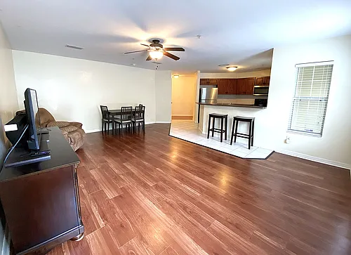4215 SW 31st Dr #102 Photo 1