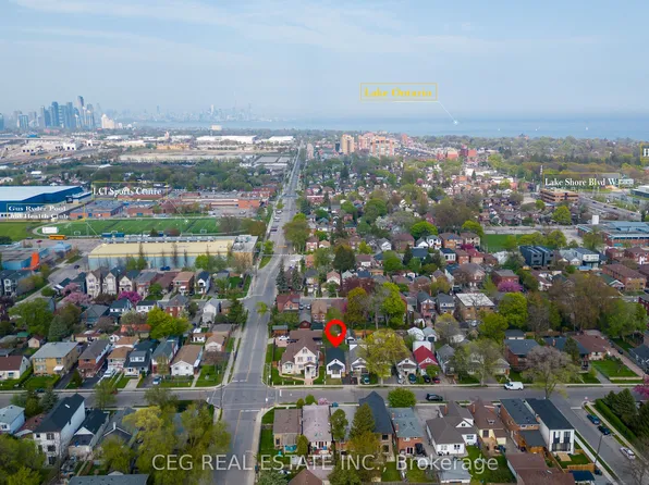 53 24th St N, Toronto, ON M8V 3N3
