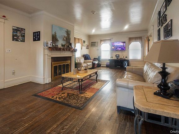 4th image of 2 Old Cedar Swamp Road