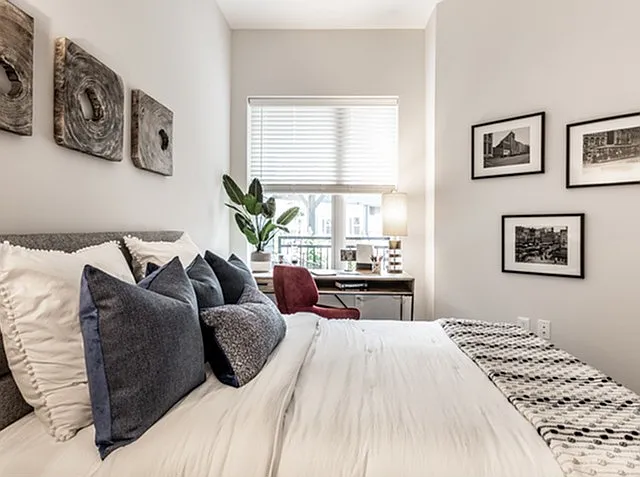 Grid Bedroom