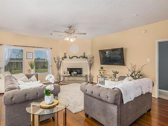 4th image of 3204 Keithwood Dr