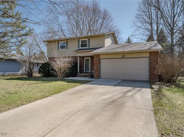 9013 Birchwood Dr, Twinsburg, OH 44087