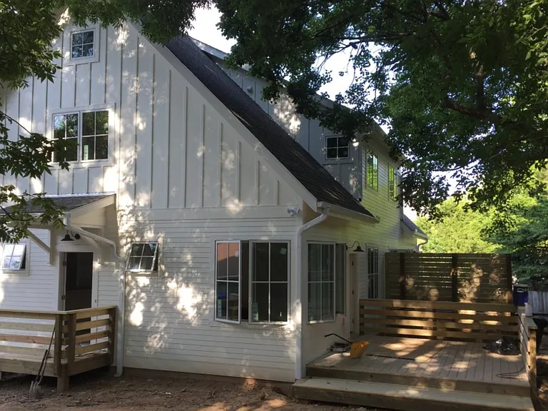 Entry of Unit 8 and back deck