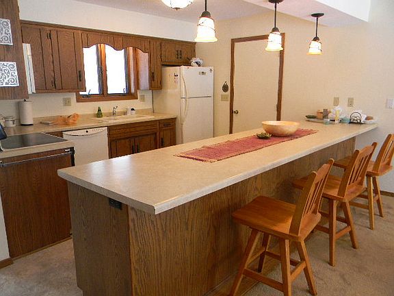 3rd image of 10827 Trillium Ln