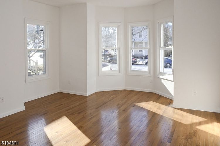 1st image of 101 2nd St #1