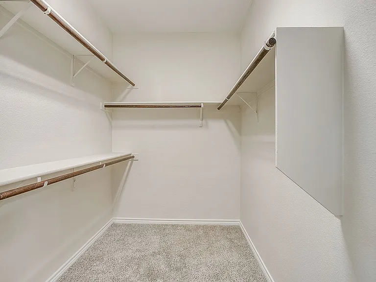 3801 Weatherstone Dr — Photo 31