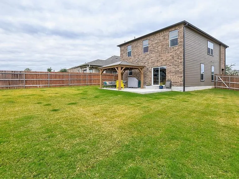 205 Tordesillas Dr — Photo 24