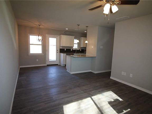 2nd image of 837 Stanford Dr