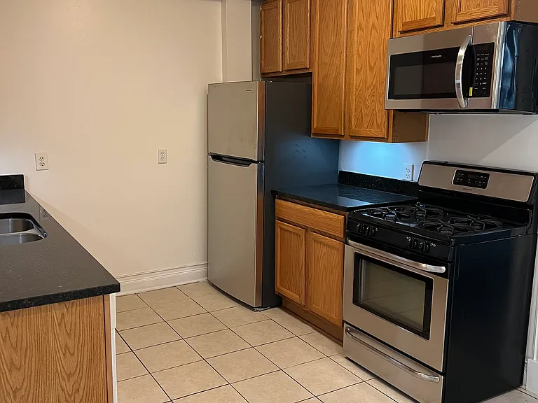 2609 Fremont Ave S #14 — Photo 1