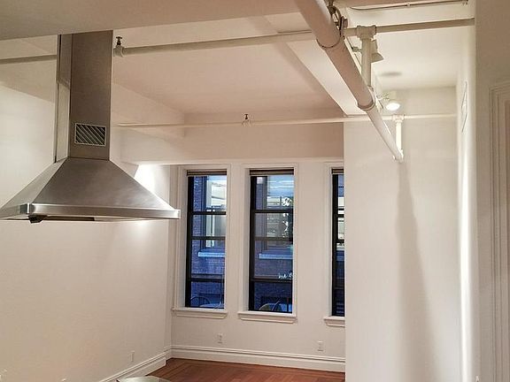 4th image of 45 E 30th St APT 7D