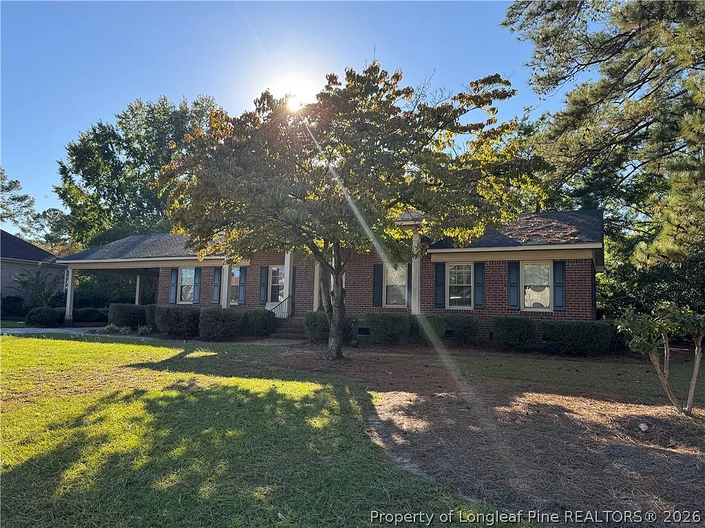 3 bed, 2.0 bath, 1620 sqft, $1,795 — Photo 2