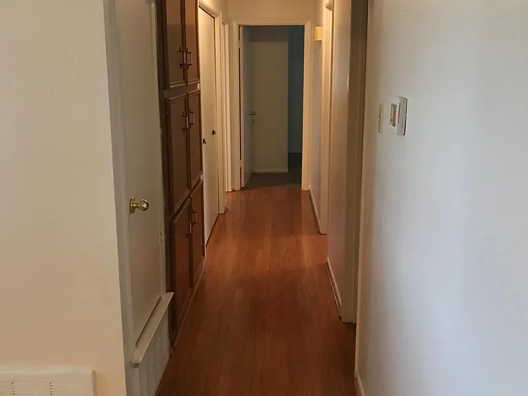 504 Westview Ter — Photo 5