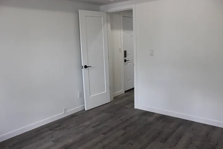 590 Main St E #1A — Photo 15