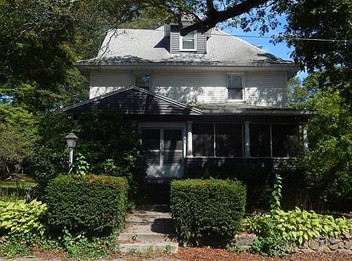 1st image of 61 Pleasant St