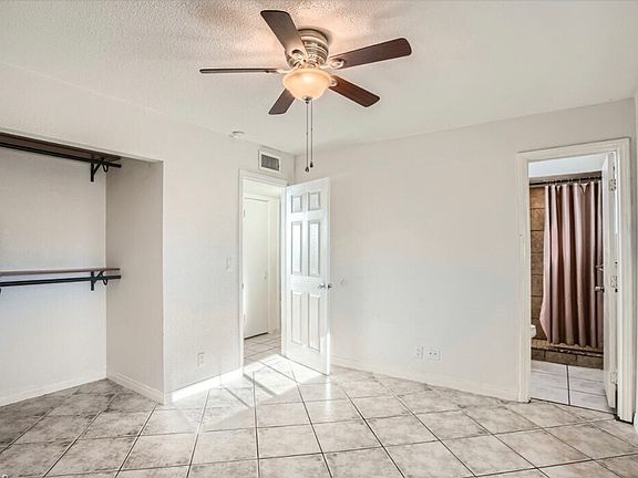 5th image of 6124 Edgewood Cir