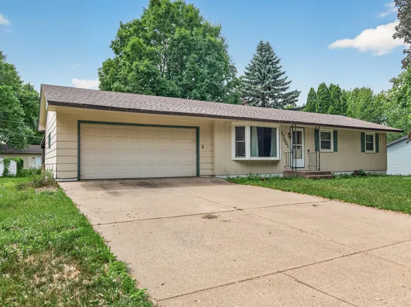 11601 Georgia Ave N, Champlin, MN 55316