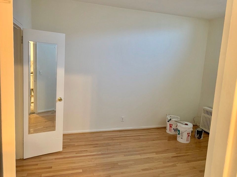 1st image of 48-00 Astoria Blvd S #2