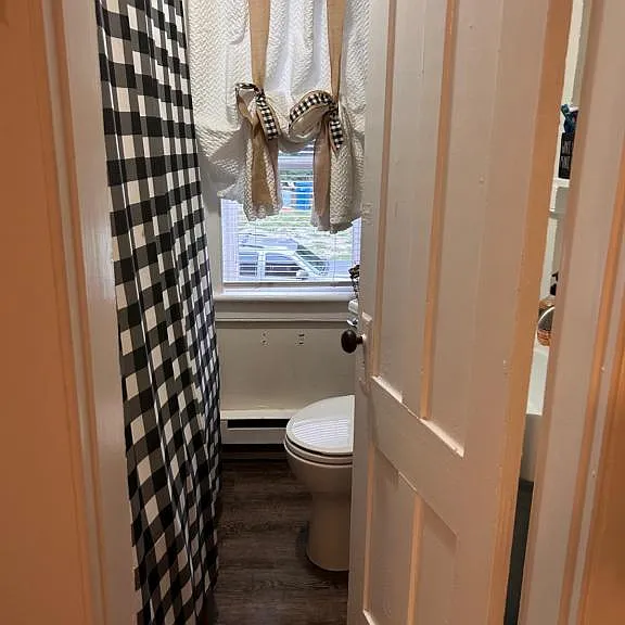 47 Bridgeport Ave — Photo 4