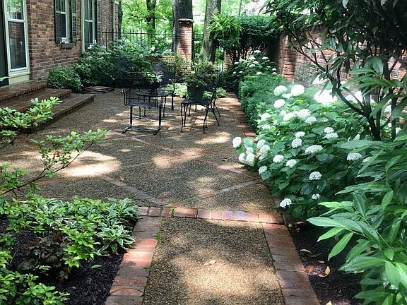 4th image of 712 Belle Meade Blvd