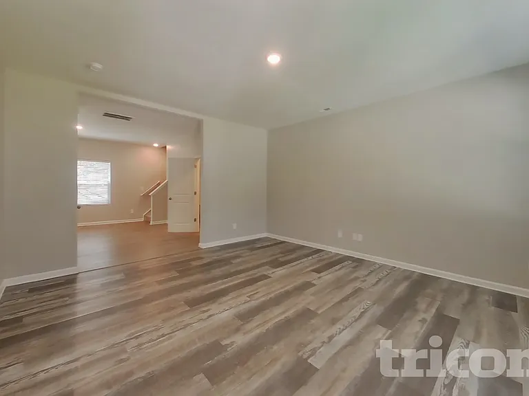 166 Oak Creek Rd — Photo 3