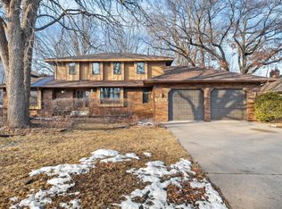 2978 13th Ter NW, New Brighton, MN 55112
