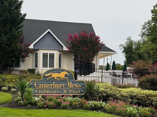 937 Woodstock Ct, Sewell, NJ 08080