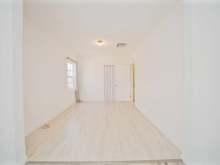 349 E Newman Ave #A — Photo 18