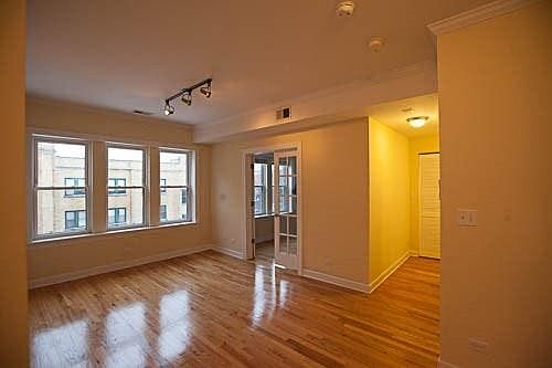 2nd image of 4037 N Mozart St #3