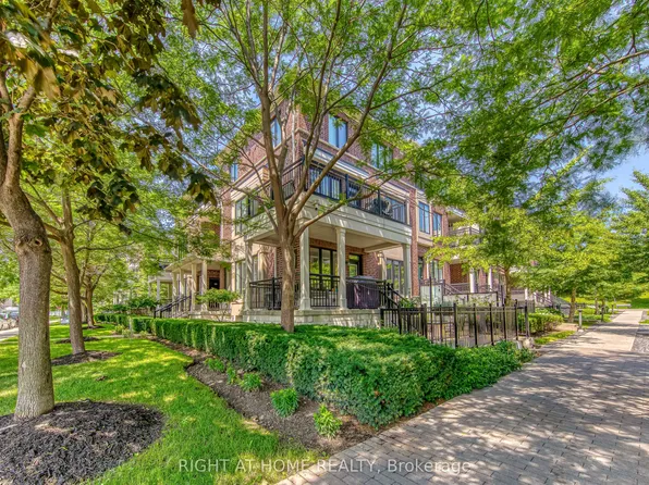 40 Carnation Ave #109, Toronto, ON M8V 0B8