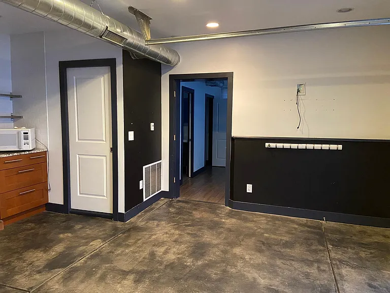 333 E 1st Ave — Photo 5