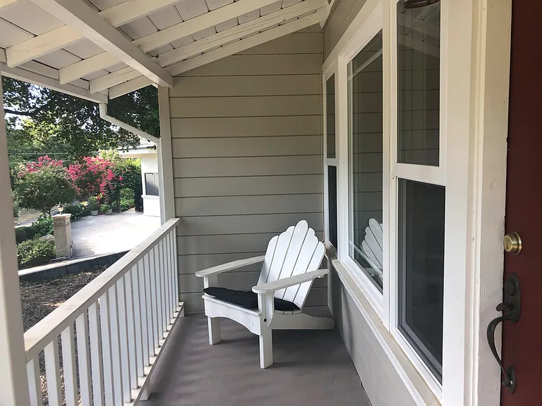 324 Vine St — Photo 4