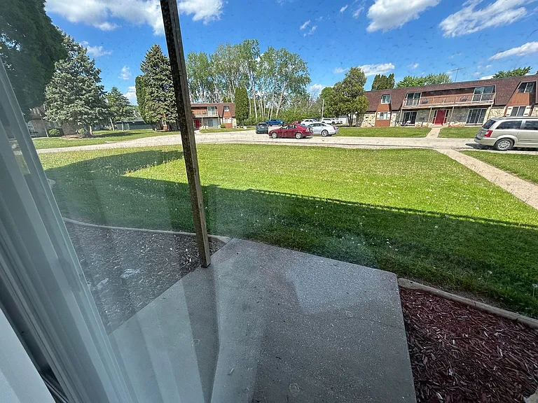 2323 Woodrow Ct — Photo 8