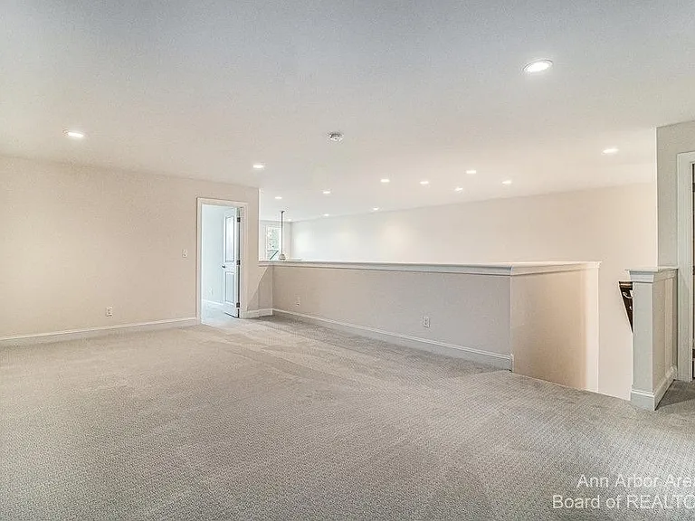 3343 Roseford Blvd — Photo 24