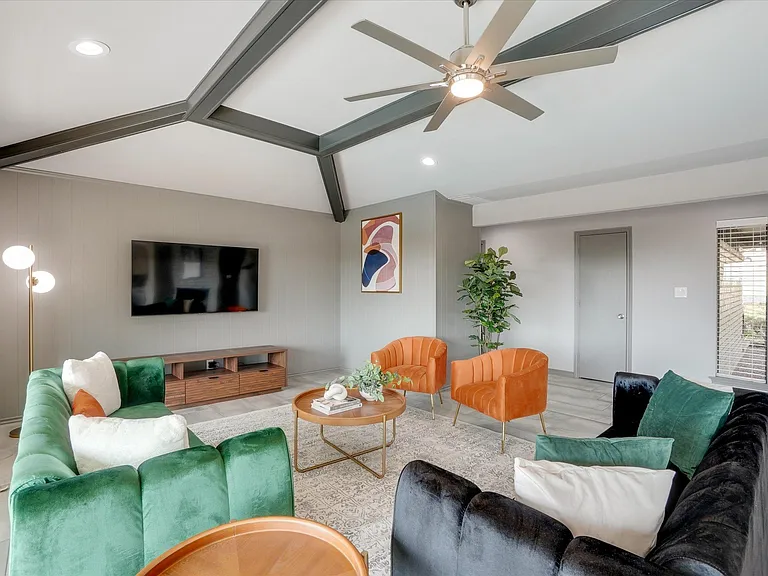 1608 S Alamo Rd — Photo 9
