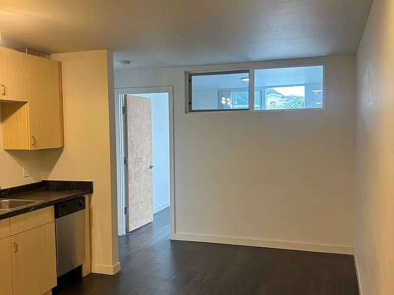 Brooklyn Apartments — Photo 11
