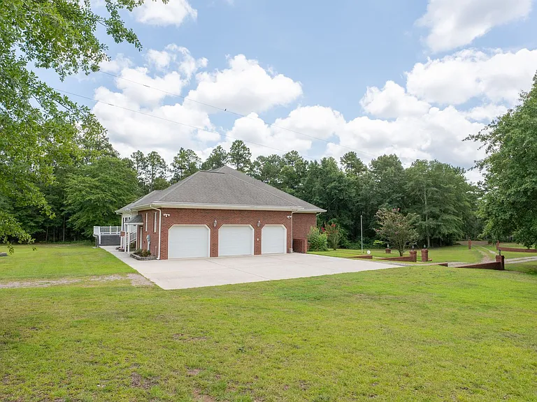785 Glenwood Dr — Photo 67