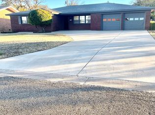 311 3rd St, Olton, TX 79064