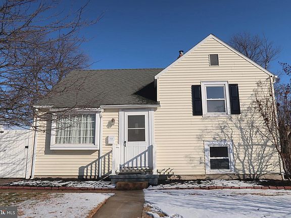 3rd image of 737 Oatman St