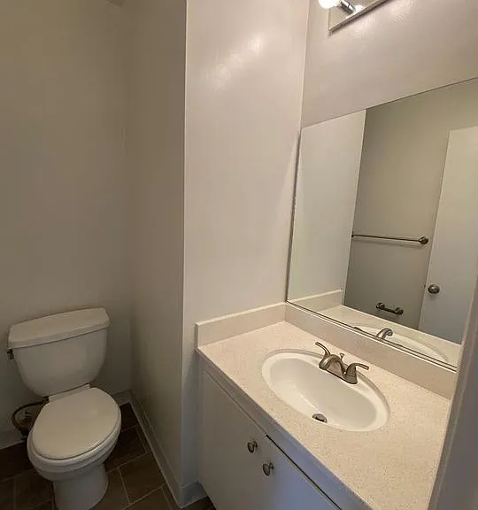 10856 Rose Ave #202 — Photo 16