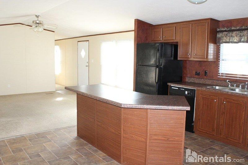 1st image of 3033 Hyacinth Dr