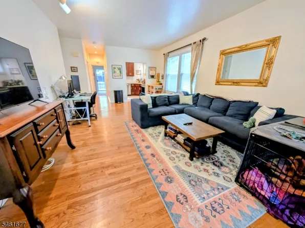 36 Phoenix Ave APT B, Morristown, NJ 07960