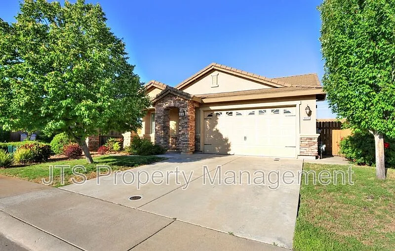 3375 Oselot Way photo 1