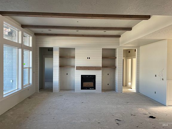 4th image of 4008 E Steele Ct