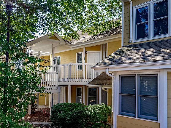 3rd image of 1850 Atlantic Dr Unit 222