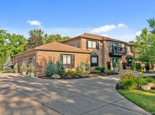 37614 Fiore Trl, Clinton Township, MI 48036