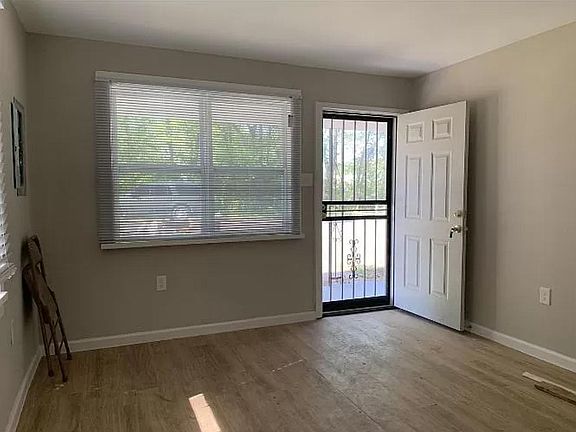 2nd image of 2415 Eldridge Ave