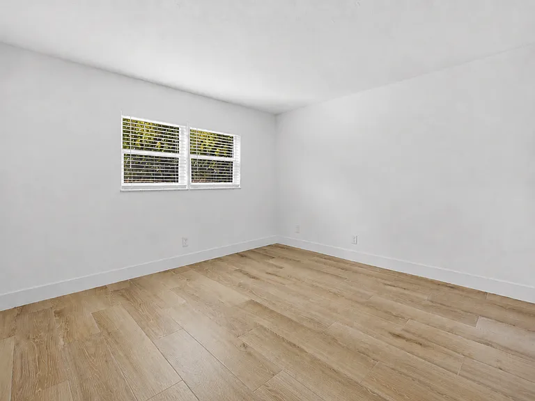 5771 SW 36th Ct #305 — Photo 6