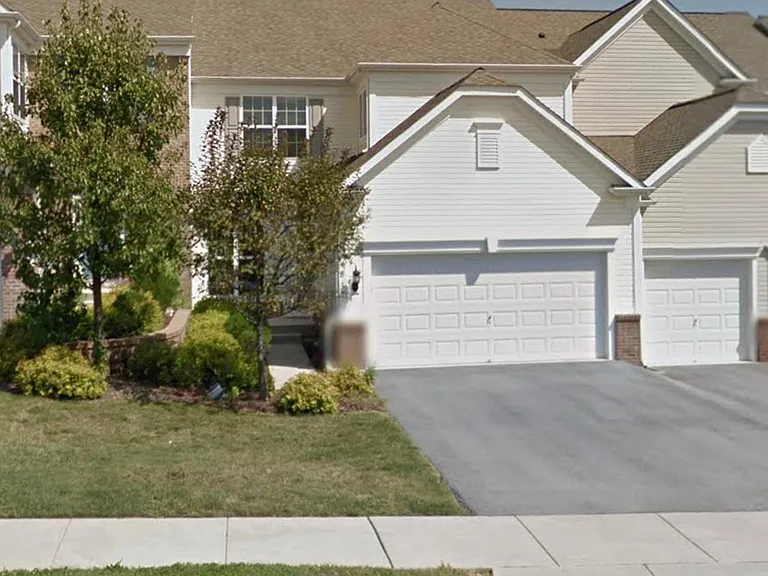 1817 Emerald Dr — Photo 1