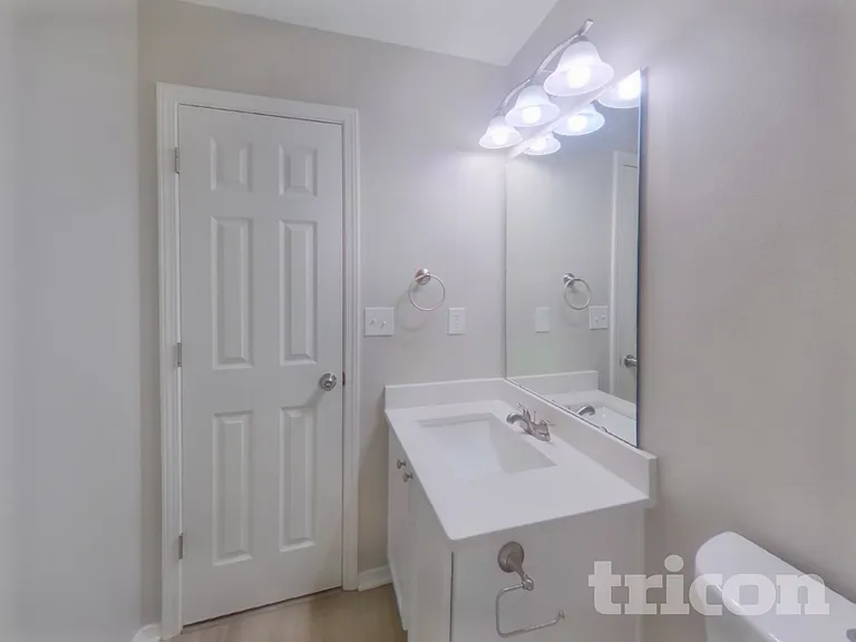 2226 Buckleigh Dr — Photo 19